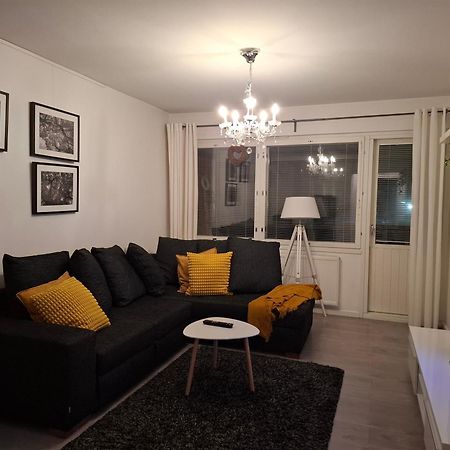 City Apartment Snellmaninkatu 22 A, Yksityinen Pistokkeellinen Paikoitus Sisaeltyy Hintaan Куопио Экстерьер фото