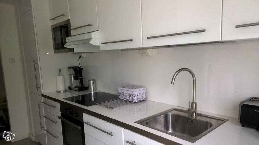 City Apartment Snellmaninkatu 22 A, Yksityinen Pistokkeellinen Paikoitus Sisaeltyy Hintaan Куопио Номер фото